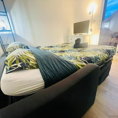 4 Soleil - Mezzanine Wifi Clim Parking Apartment